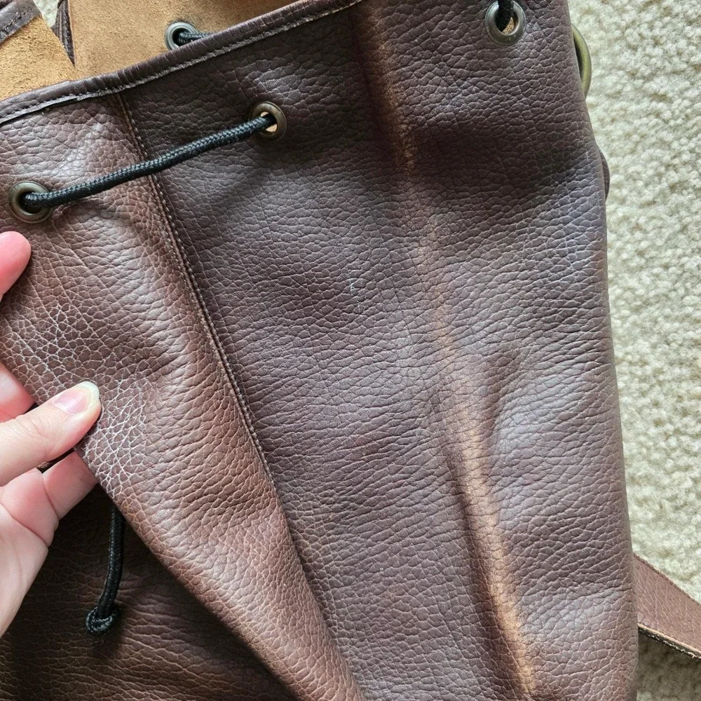 Banana Republic 90s Vintage Brown Pebbled Leather Drawstring‎ Backpack Bag